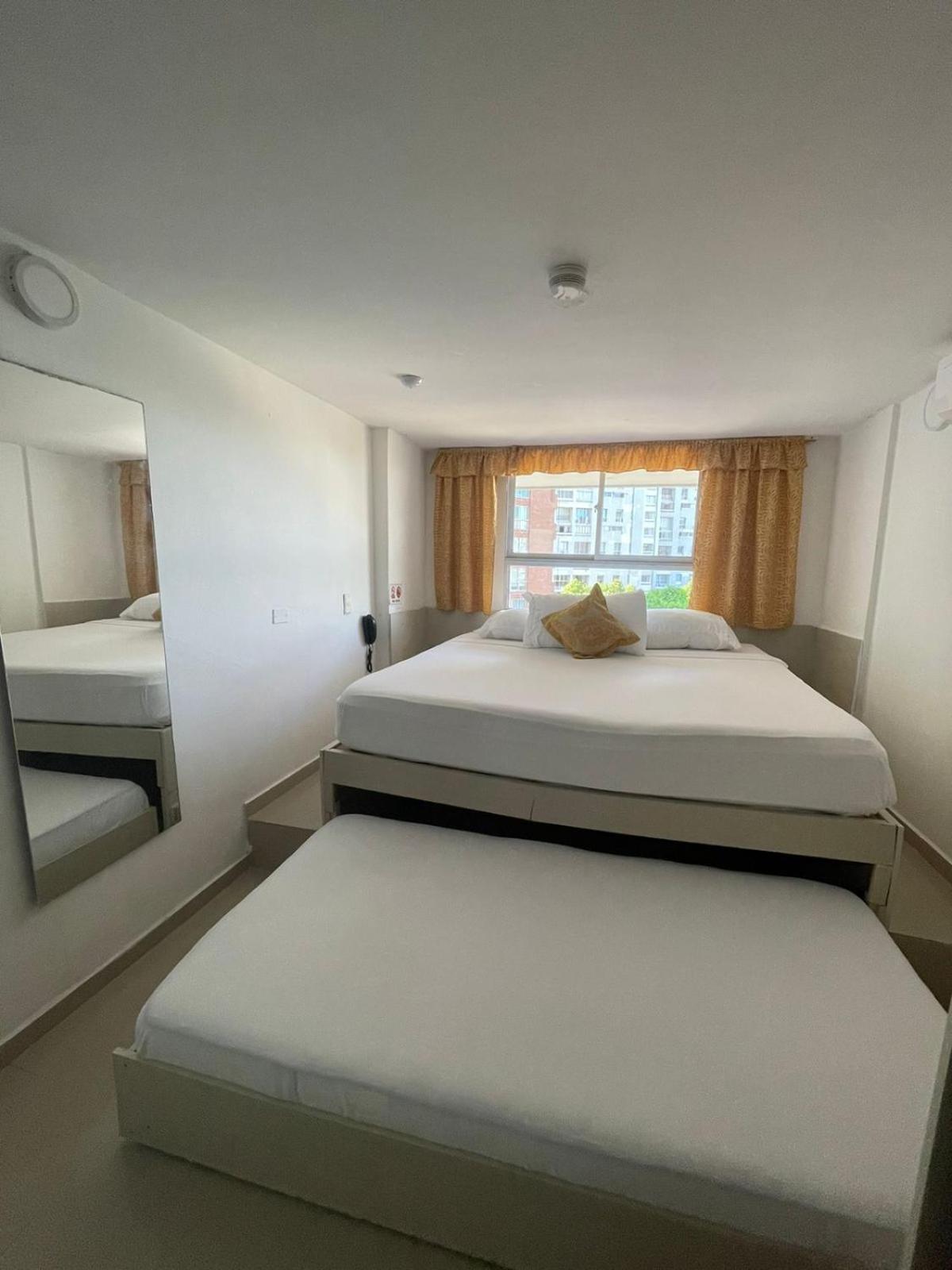 Hotel Hernandez Ctg Cartagena Exteriör bild